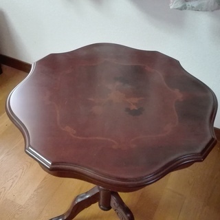 木製サイドテーブル