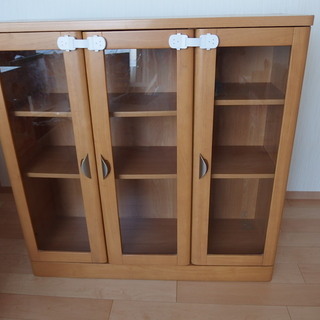 中古　食器棚