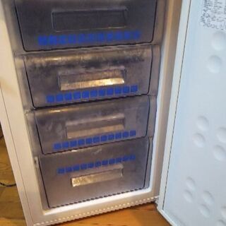 冷凍庫100l 2018年製の画像