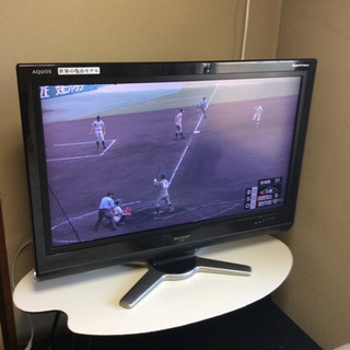 32型テレビとテレビ台