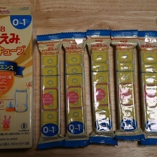 明治 ほほえみ らくらくキューブ（粉ミルク）の画像