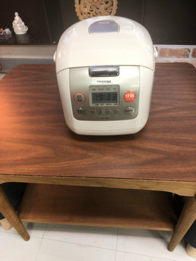 TOSHIBA 炊飯器 購入者決まりました。