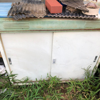 ③④ 物置 低め