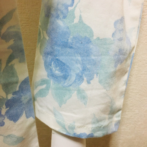 ご購入者様決定 花柄タイトストレートパンツ フラワー柄 小柄な方にも♡爽やか
