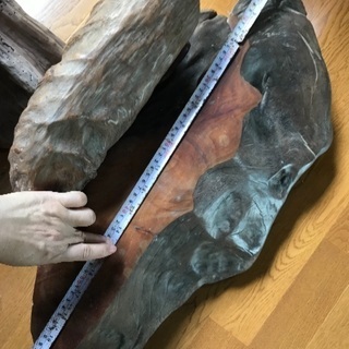 木のオブジェの画像