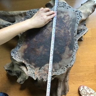 木のオブジェの画像