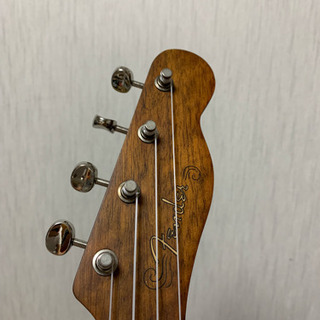 Fender  ウクレレコンサートタイプ 超カッコ良いです♪