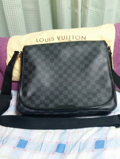ルイ・ヴィトン メッセンジャーバッグ ダミエグラフィット