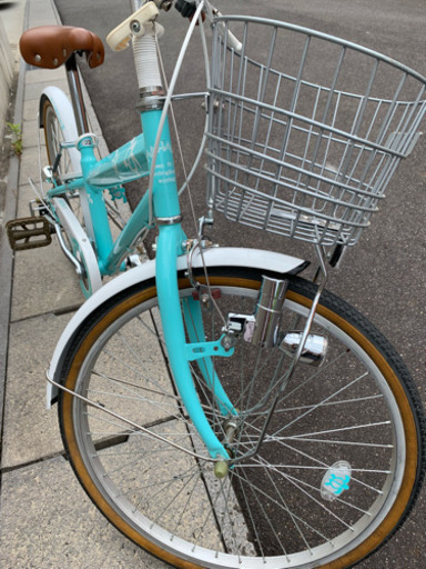 ［かなり綺麗］ 22インチ  6段変速  自転車  LEDライト サークル鍵付き。