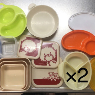 離乳食用の食器、タッパー類です。