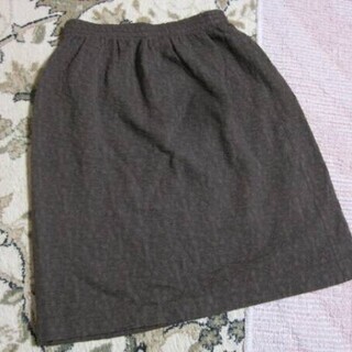 スカート　濃いベージュ