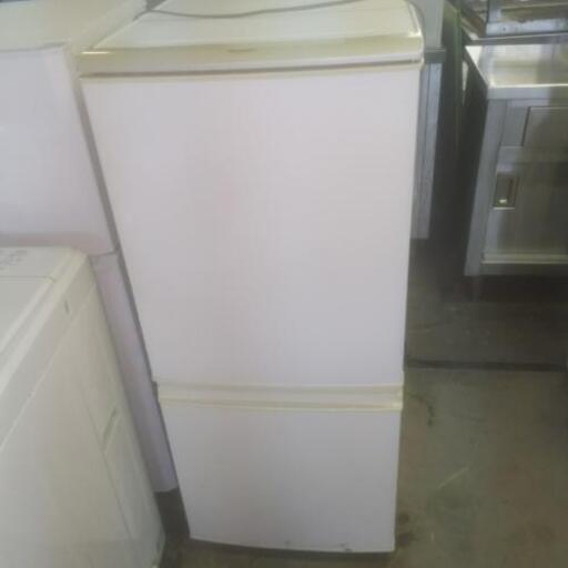 SHARP　ノンフロン冷蔵庫　SJ-UT14-W 2010年