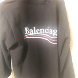 BALENCIAGA パーカー (取引中)の画像