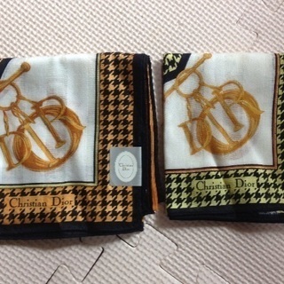 【新品 タグ付き】２枚セット クリスチャンディオール ハンカチ スカーフハンカチ Dior ChristianDiorの画像