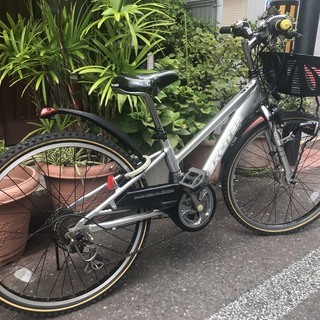 子供用自転車/24インチ/アルミフレーム/5段変速/オートライト（前後・ハンドル）スピードメーター、コンパス、ギア表示の画像
