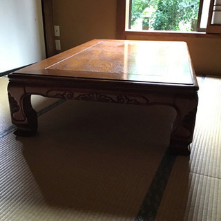 長方形のテーブル無料で差し上げます。