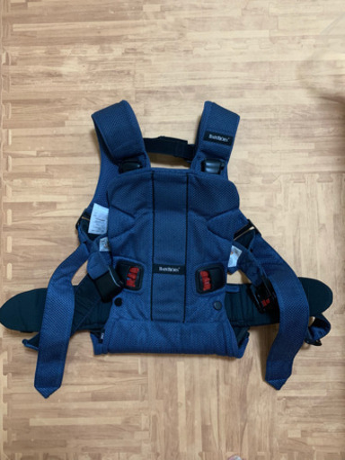 ベビービョルン 抱っこ紐one ブルー