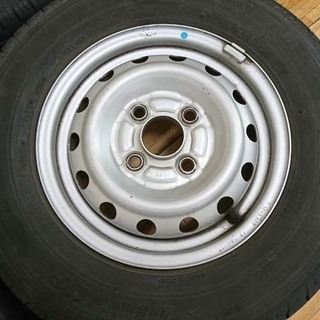 激安！早いもの勝ち！軽バン用 スチールホイール付き 夏タイヤ145R12 6PRの画像
