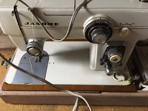 ジャノメミシン 680 JANOME MODEL680