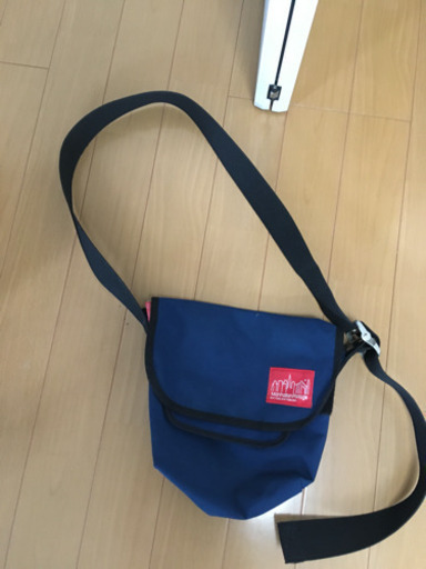 ゲーム、服、バッグいりますか？