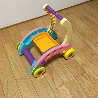 カタカタ 室内押し車の画像