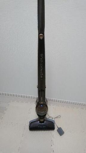 値下げ！コードレス掃除機 清掃済み 完動品です