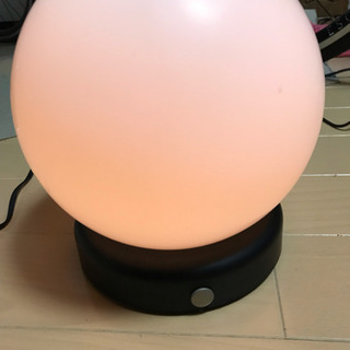 床置き白熱灯照明の画像