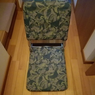 【美品！】折り畳み座椅子の画像