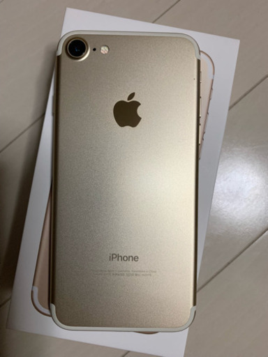 シムフリー【美品】iPhone7（32GB） ※郵便発送可※