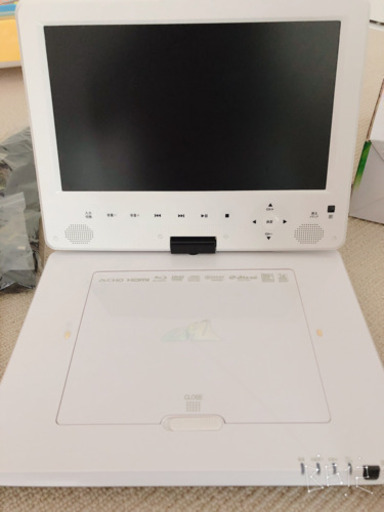 【美品】ポータブルブルーレイプレーヤー