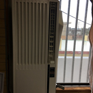 窓型 クーラーの画像