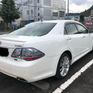 クラウンハイブリッド！車検付きの画像