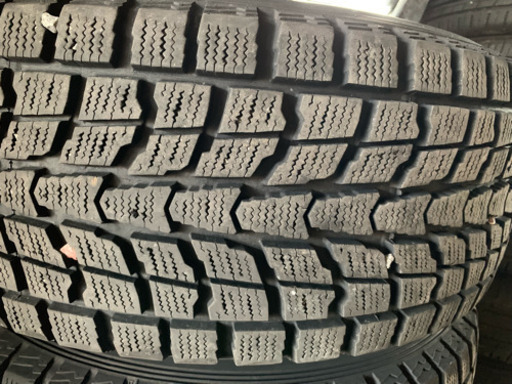 商談中⭐️265/70r15 ダンロップ ⭐️バリ山 スタッドレスタイヤホイール 4本セット サファリ等