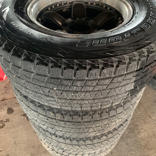 ⭐️265/70r16 スタッドレスタイヤホイール 4本セット サファリ等