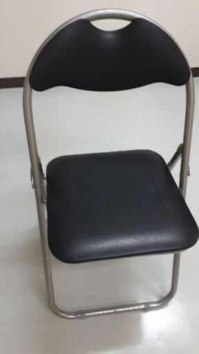 折りたたみパイプイス