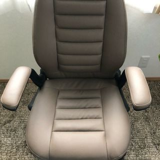 レザー椅子の画像