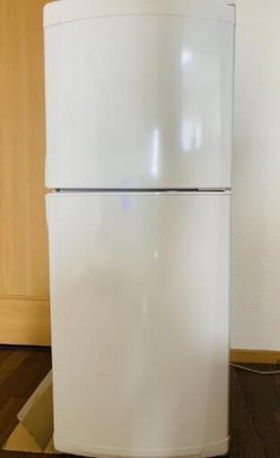 【引取者決定】ノンフロン冷蔵庫136L　製氷皿付き