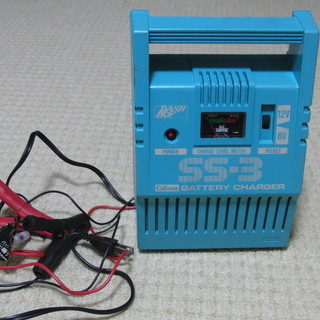 バッテリーチャージャー