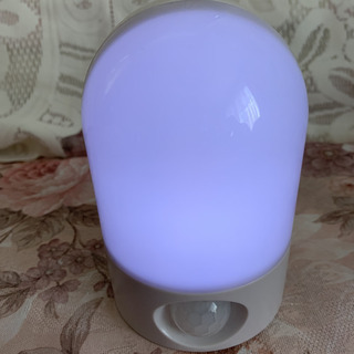 人感センサー LEDライト ２個の画像