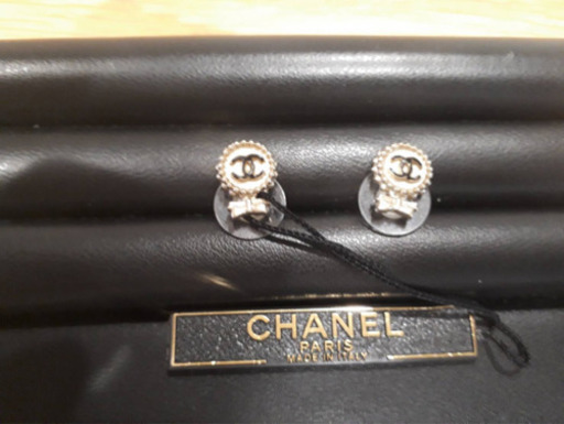 CHANELピアス