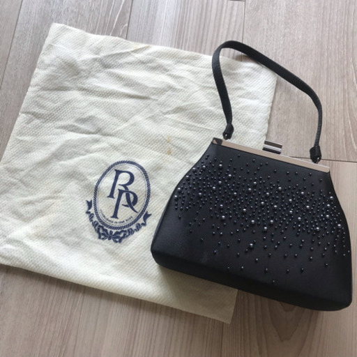 ROPÉ パーティ用ハンドバッグ(黒)