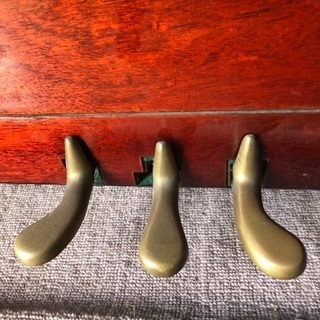 アップライトピアノの画像