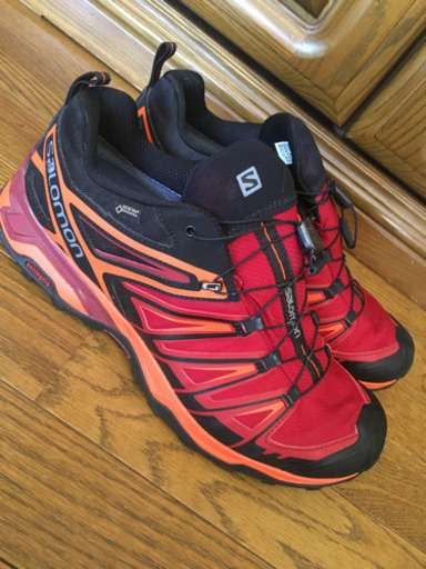 Salomon goretex 靴