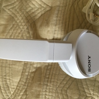 ほぼ未使用品 Sony ヘッドホン MDR-ZX110 ジッパー型イヤホンの画像