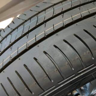 セレナ C27 e-POWER AUTECH 新車外し 純正 タイヤ＆ホイール 195/65R15の画像