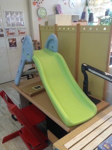 中古品　子供用滑り台　室内用