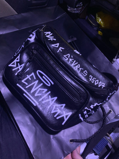 バレンシアガ ウエストバッグ  グラフティ