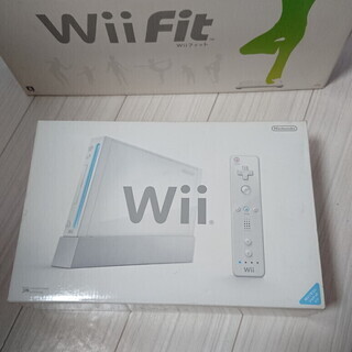 【譲ります】ゲーム機本体　NITENDO Wii + Wii Fitの画像