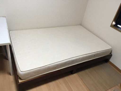 【お約束中】保証書有★高反発マットレス ★マニフレックス セミダブル すのこベッド付き