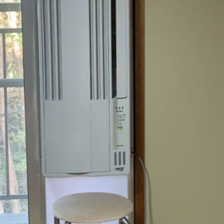 「CORONA」冷房専用窓エアコン（値段相談可）（3ヶ月のみ使用の良品)（引き取り限定） CORONA」冷房専用窓エアコン（値段相談可）（3ヶ月のみ使用の良品